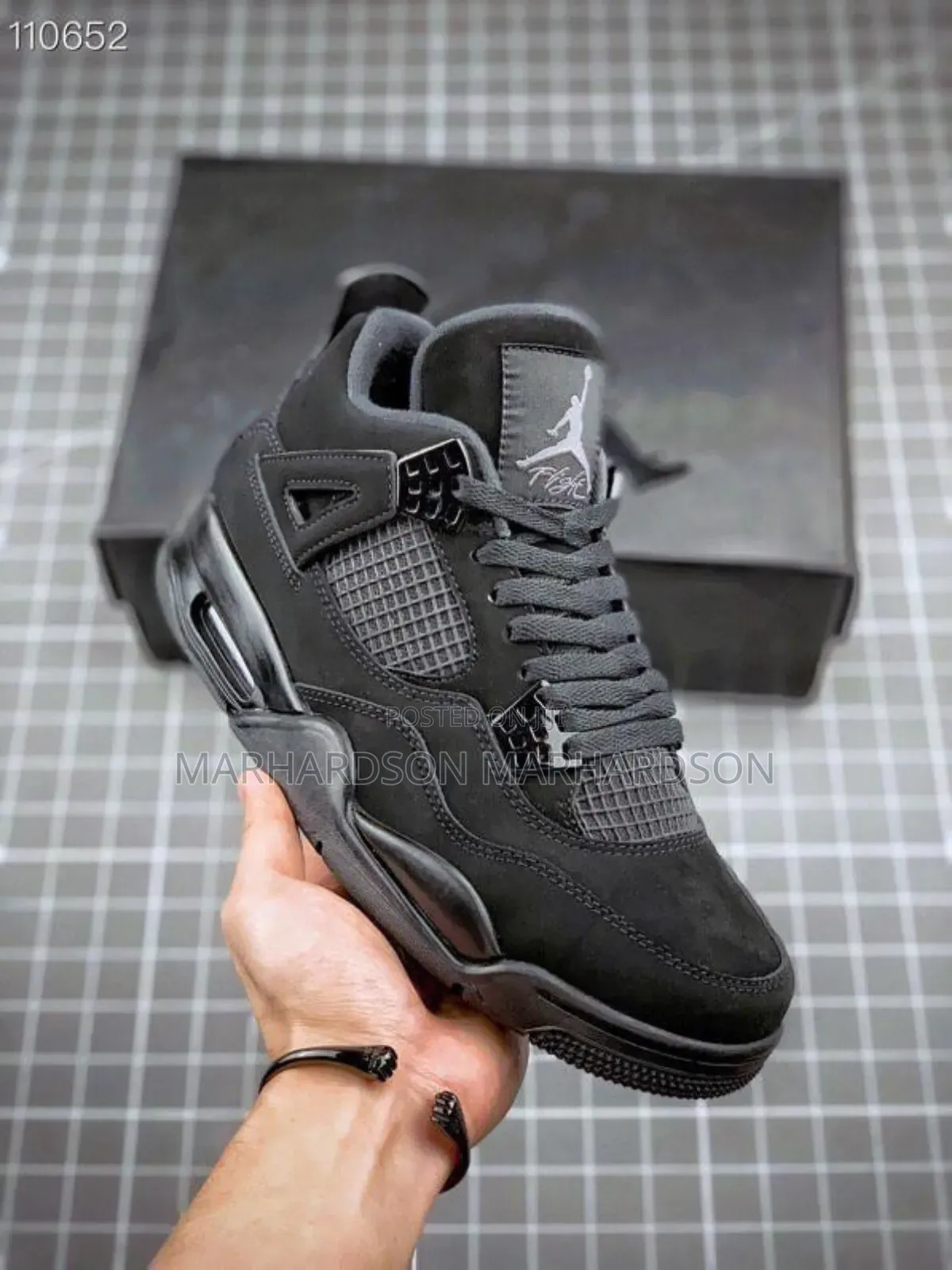 Classy Unique Unisex Sneakers