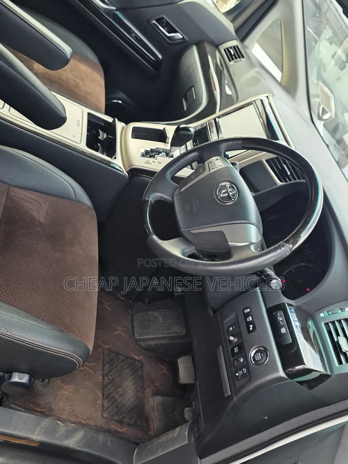 Toyota Alphard 2013 White