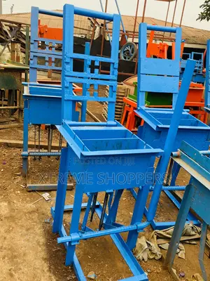 Revolutionary Compacted Machine ; Block Machine , Hollow Machine