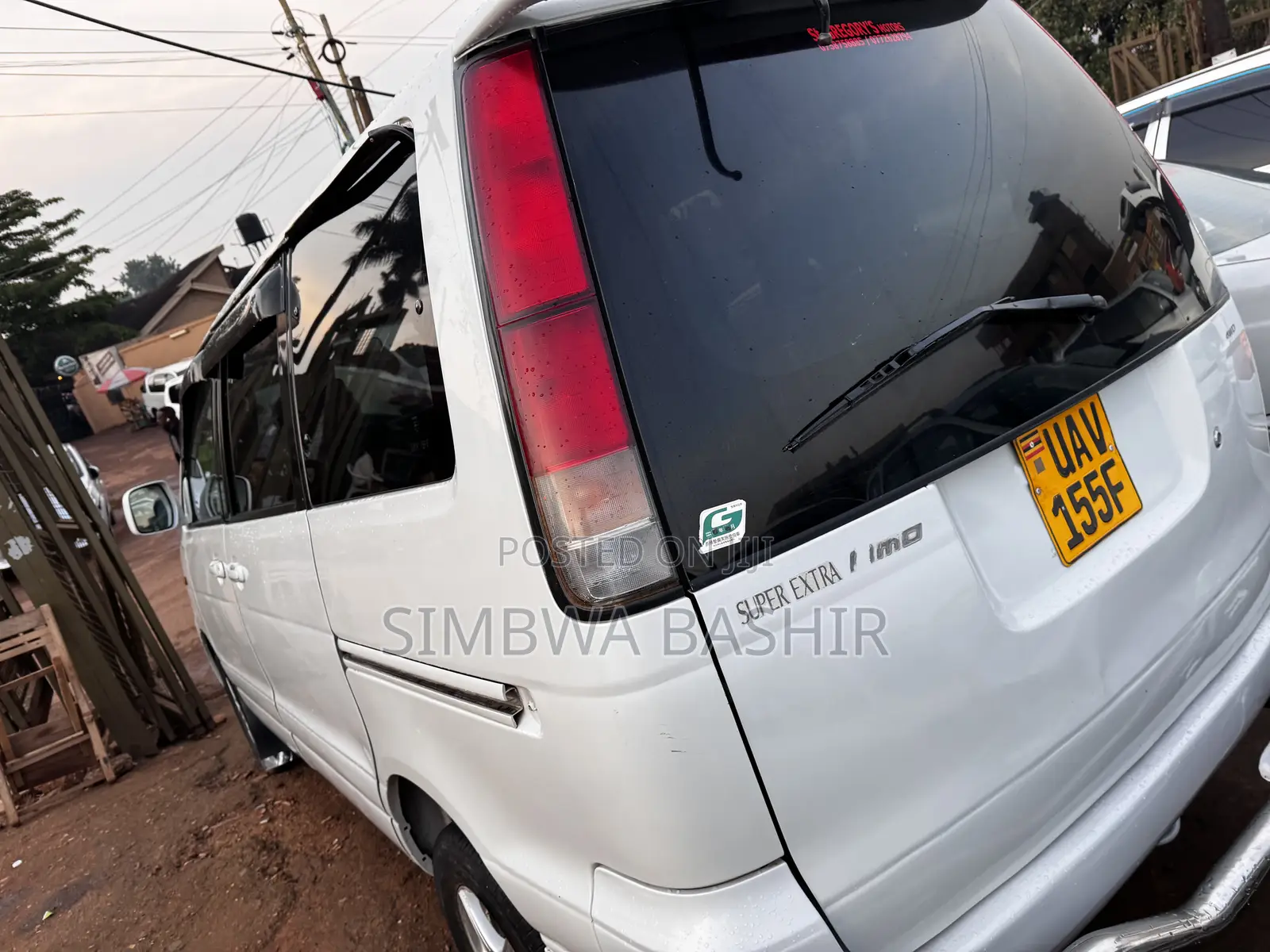 Toyota Noah 2002 White