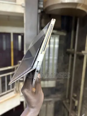 Laptop HP EliteBook 1040 G8 32GB Intel Core i7 SSD 512GB
