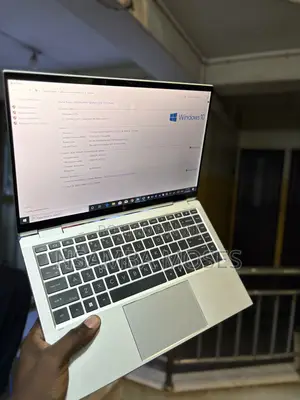 Laptop HP EliteBook 1040 G8 32GB Intel Core i7 SSD 512GB