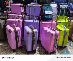Pure Plastic Suitcases. 4pcs in 1 Sets