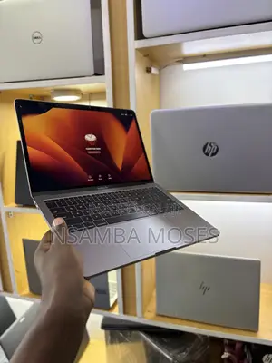 Laptop Apple MacBook Pro 8GB Intel Core i5 SSD 128GB