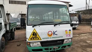 Mitsubishi Fuso Rosa 2016 White