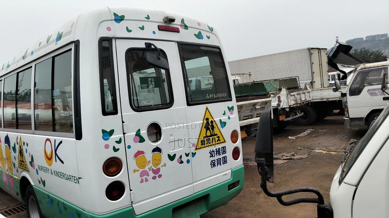 Mitsubishi Fuso Rosa 2016 White