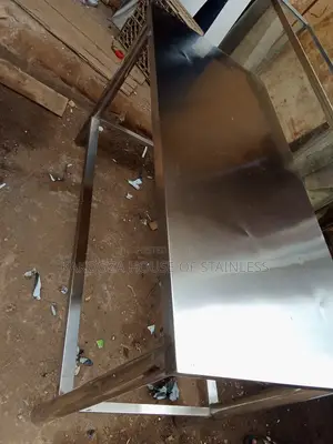 Restaurant Working Table Stainless