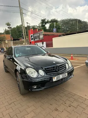 Mercedes-Benz E300 2008 Black