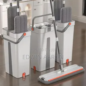 Handheld Squeeze Mop With Two Chambers Bucket