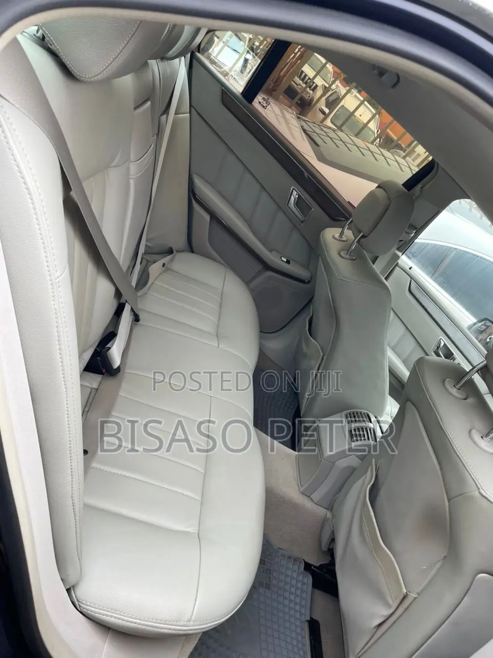 Mercedes-Benz E300 2010 Blue