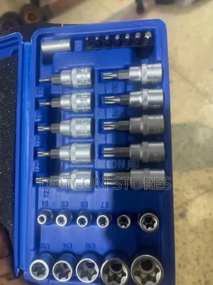 34-Piece Torx Bit and E-Torx Socket Set