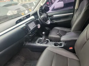 Toyota Hilux 2015 Gray
