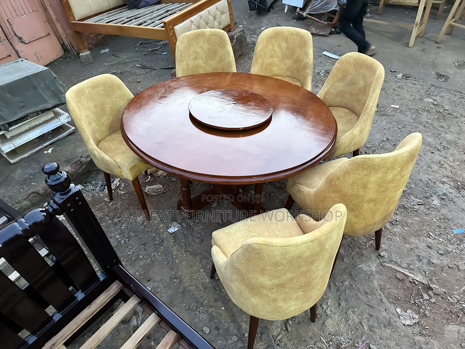 6 Seater Round Dining Set