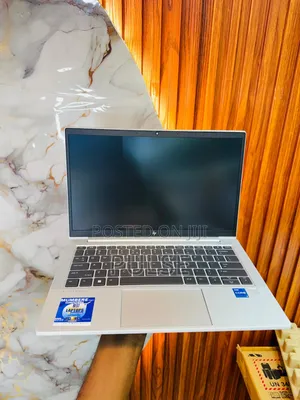 Laptop HP EliteBook 830 G8 8GB Intel Core i5 SSD 256GB