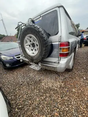 Mitsubishi Pajero Junior 1998 Silver
