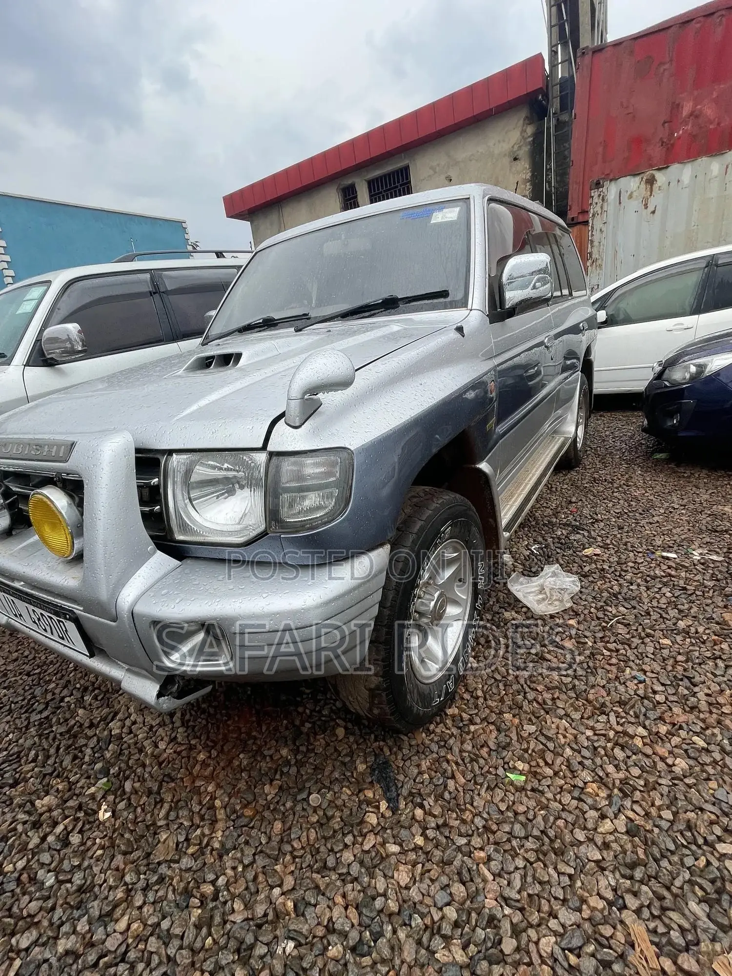 Mitsubishi Pajero Junior 1998 Silver