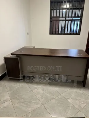 Office Desks Off-White