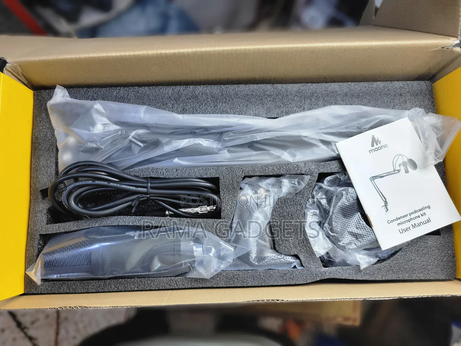 Maonocaster Lite Au-Am200-S1 Starter Bundle.