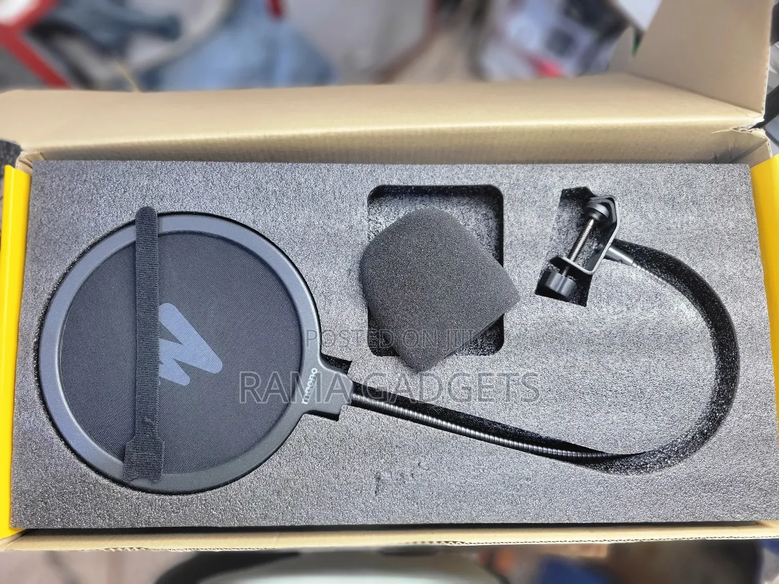 Maonocaster Lite Au-Am200-S1 Starter Bundle.