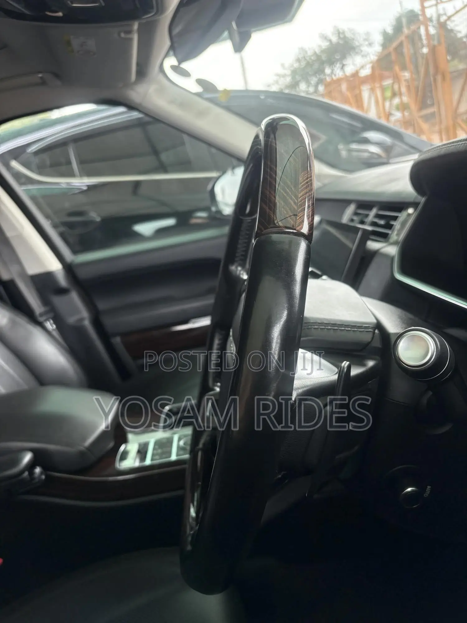Land Rover Range Rover Vogue 2016 Gold