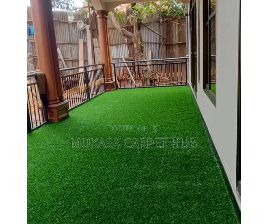 Balcony Rooftop Grass Carpet – Cozy Elegant