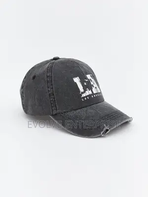 La Embroidered Men's Baseball Cap