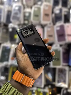 New Sharp Aquos R6 128 GB Black