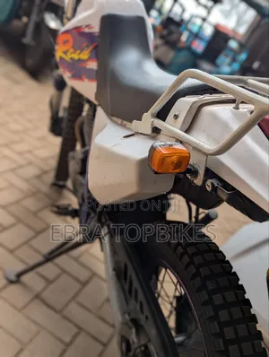 Yamaha 2007 White