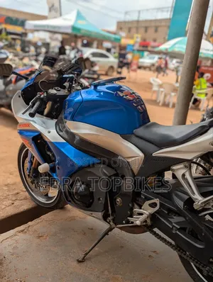 Suzuki GSX-R 2015 Blue