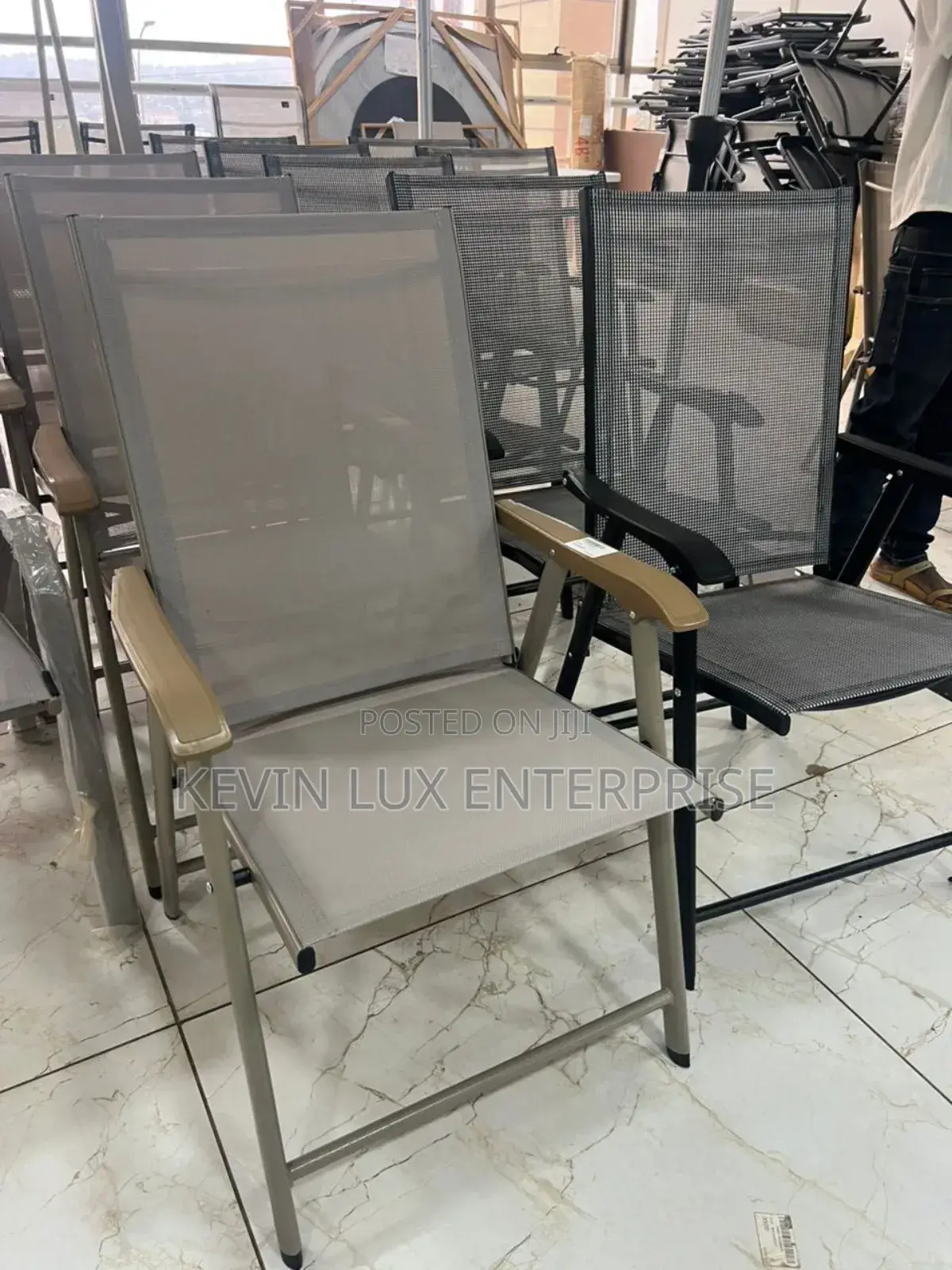 Foldable Executive Cha