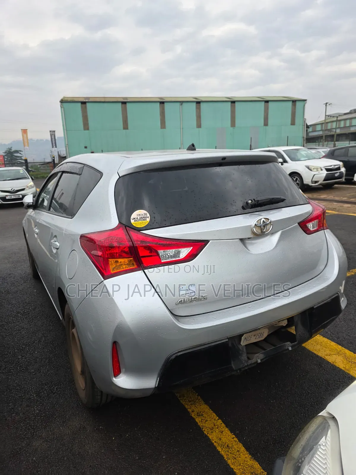 Toyota Auris 2013 Silver