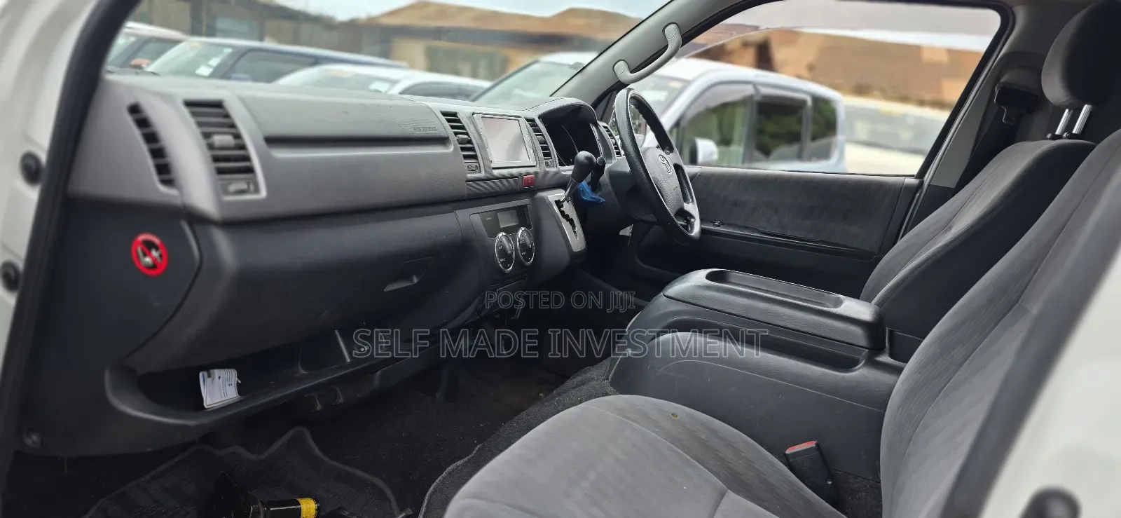 Toyota HiAce 2012 White