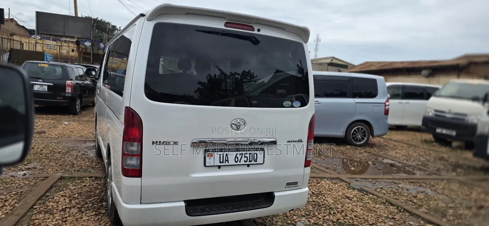 Toyota HiAce 2012 White