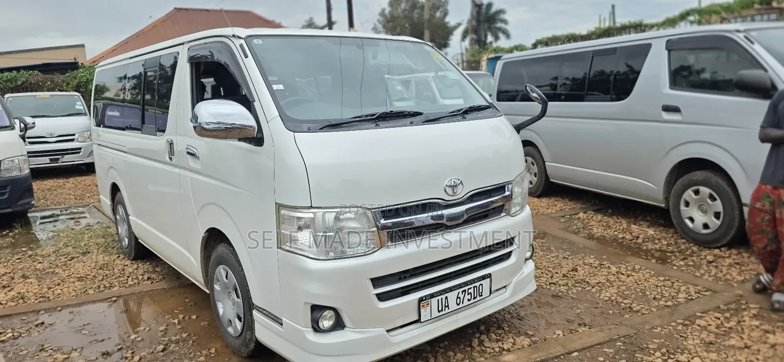 Toyota HiAce 2012 White