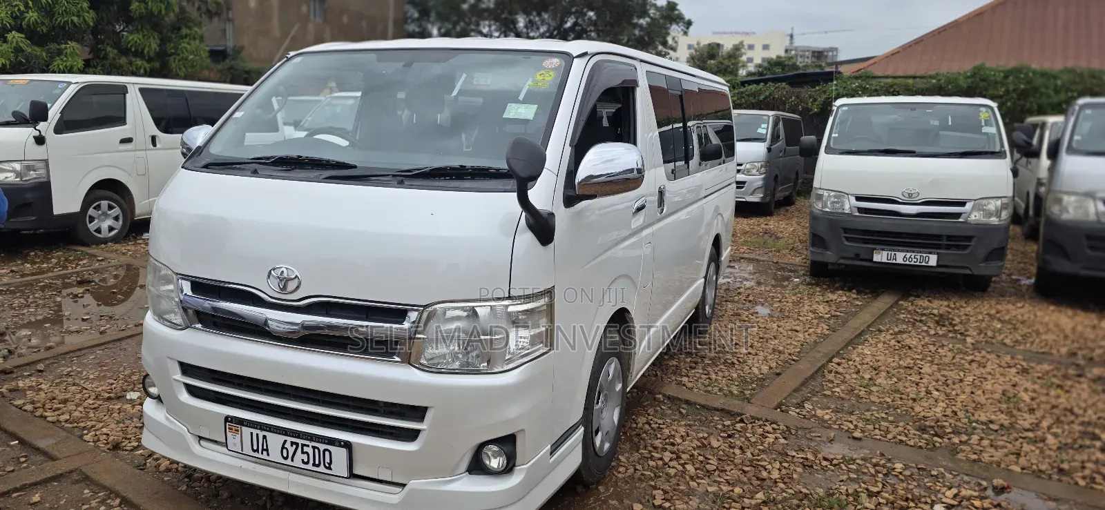 Toyota HiAce 2012 White
