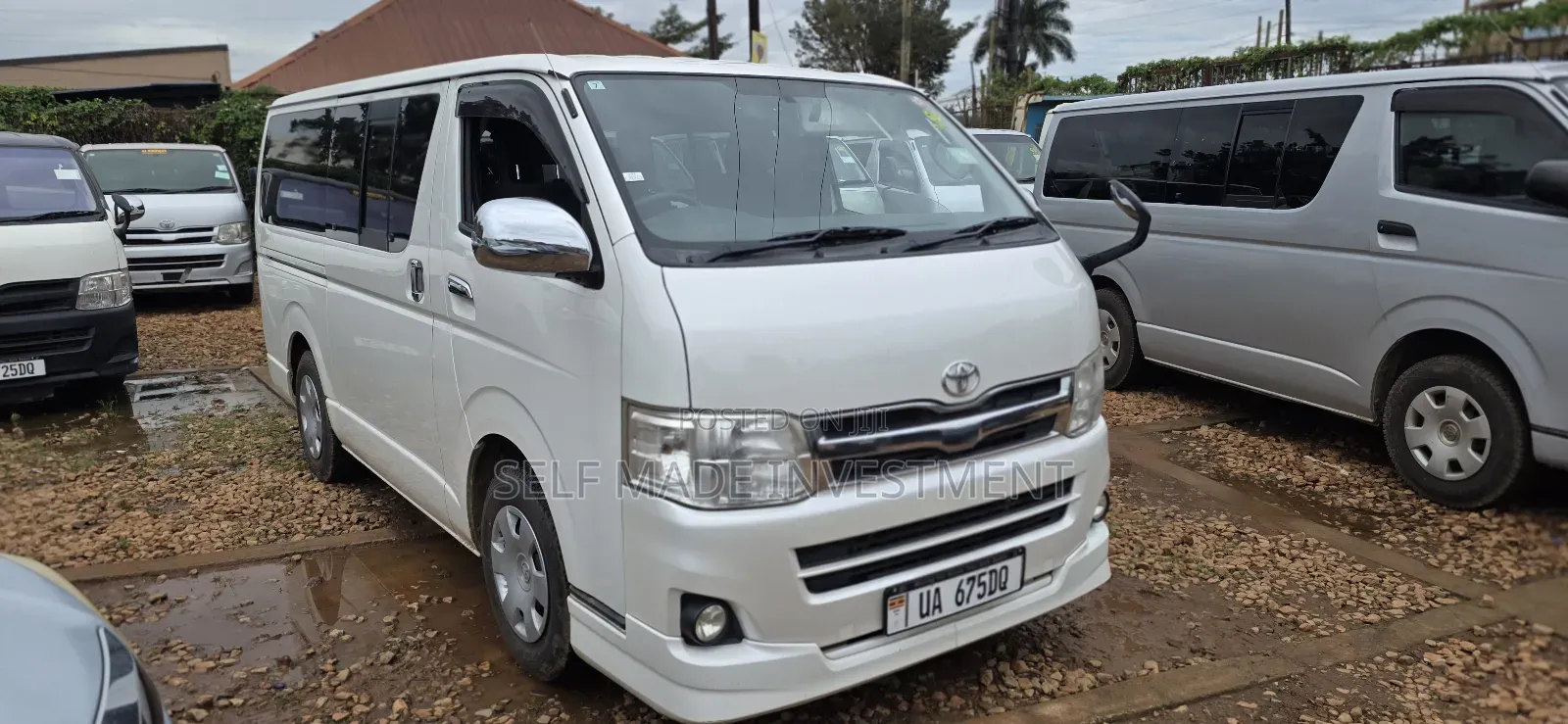 Toyota HiAce 2012 White