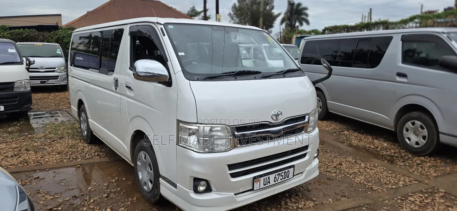Toyota HiAce 2012 White