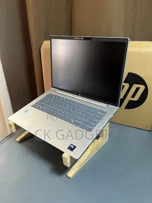 New Laptop HP ProBook 440 16GB Intel Core Ultra 7 SSD 512GB