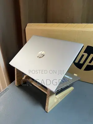 New Laptop HP ProBook 440 16GB Intel Core Ultra 7 SSD 512GB