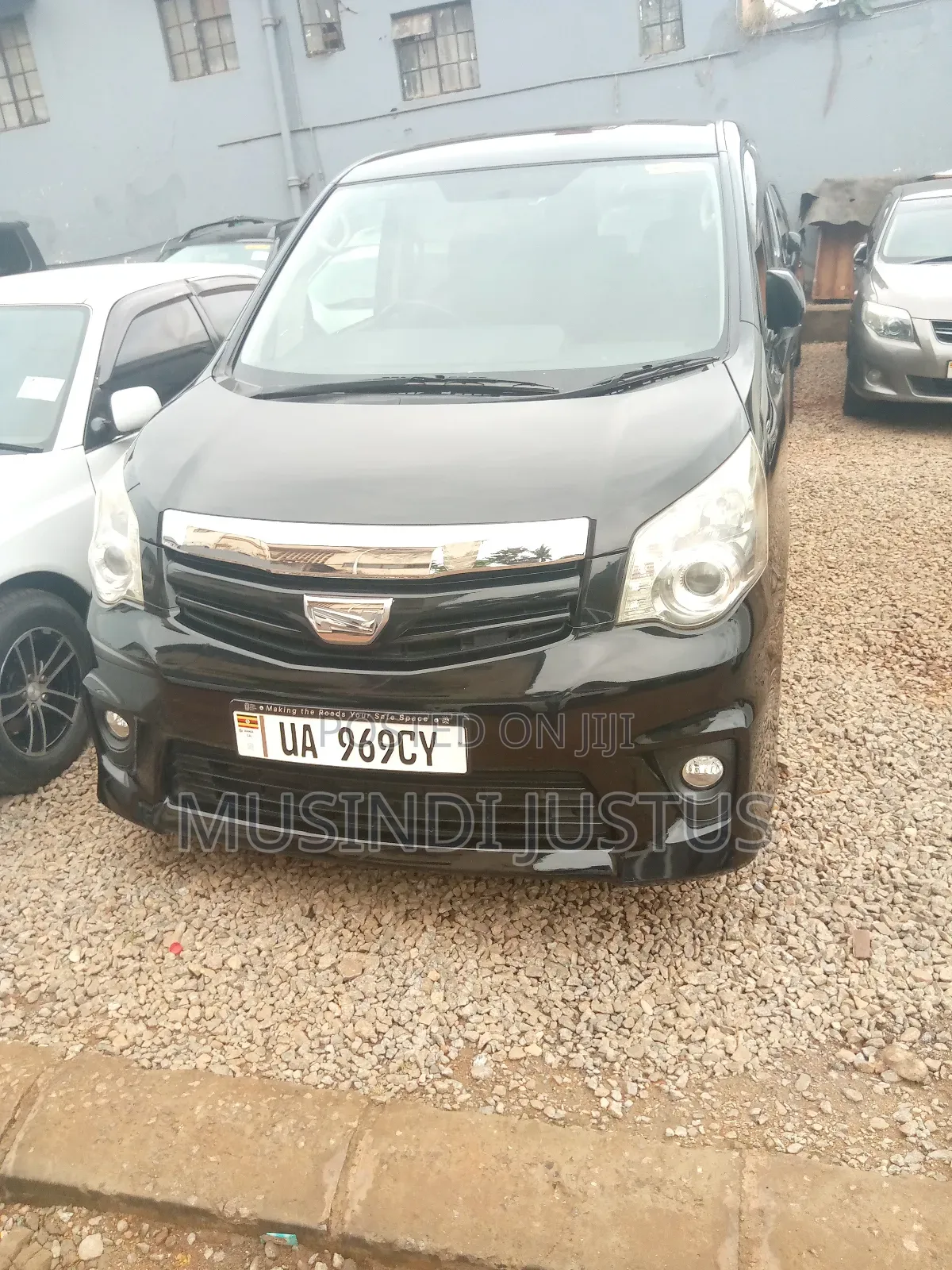 Toyota Noah 2012 Black