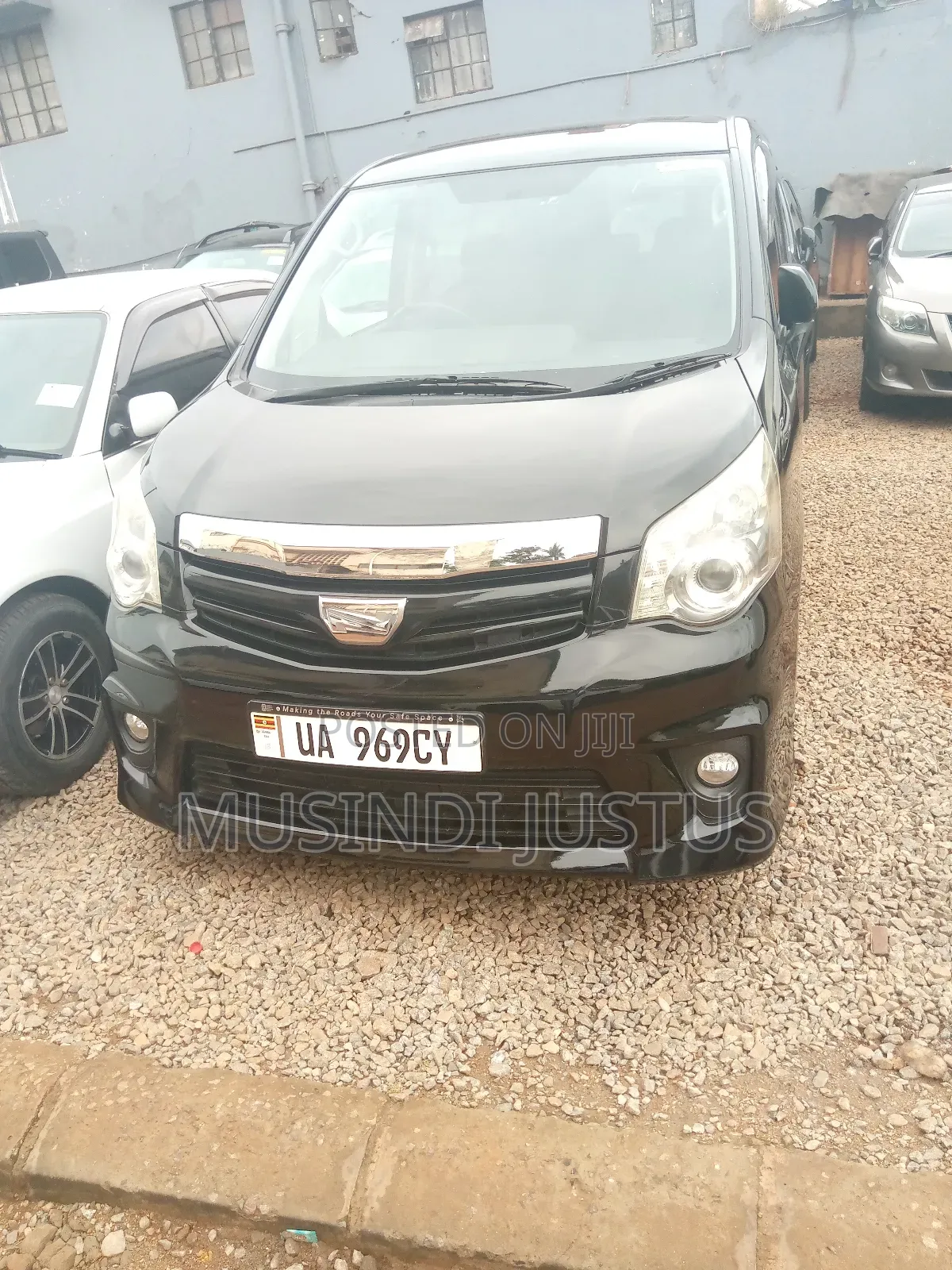 Toyota Noah 2012 Black