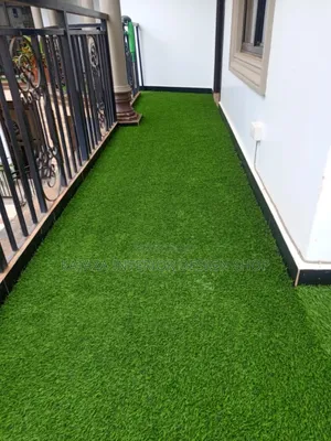 Green Balcony Grass Carpet