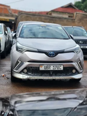 Toyota C-HR XLE Prermium FWD (2.0L 4cyl 2AM) 2018 Silver