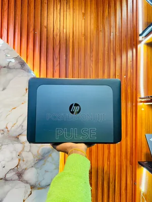 Laptop HP 14z 8GB Intel Core i7 SSD 256GB