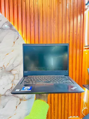Laptop Lenovo ThinkPad E480 8GB Intel Core i5 SSD 256GB