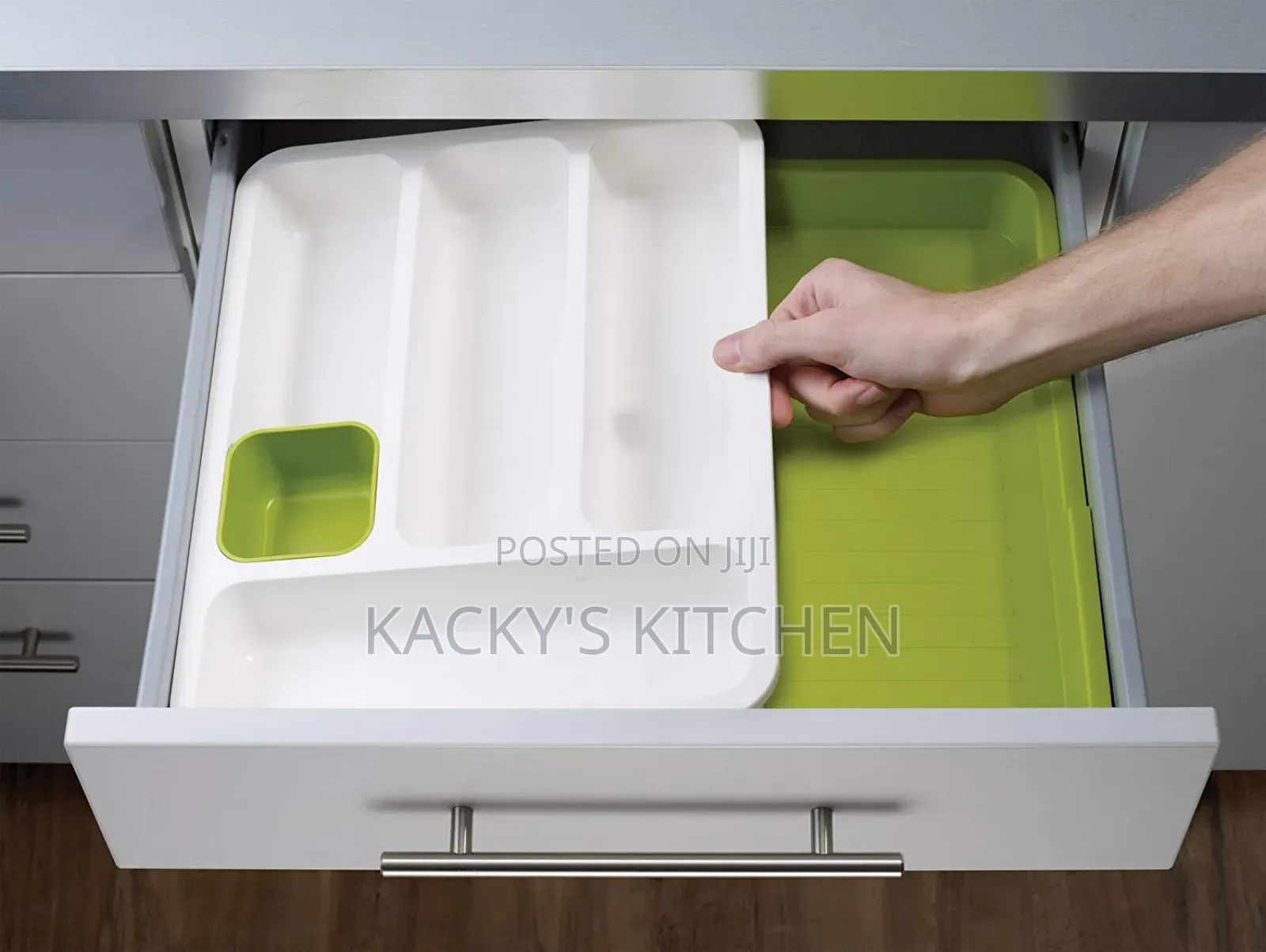Drawer Store Expandable Cutlery Tray.