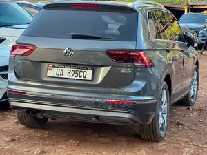Volkswagen Tiguan 2017 Gray