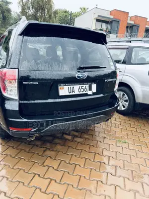 Subaru Forester 2012 Black