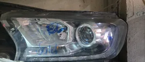 Ford Ranger 2018 - 2020 Headlamp With Daylight ( Used Japan)