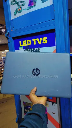 Laptop HP 250 G7 4GB AMD SSD 128GB